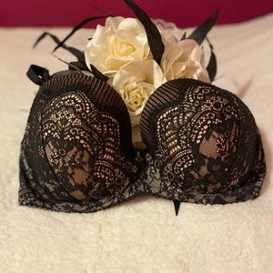Victoria’s Secret Dream Angle Lined Demi Bra